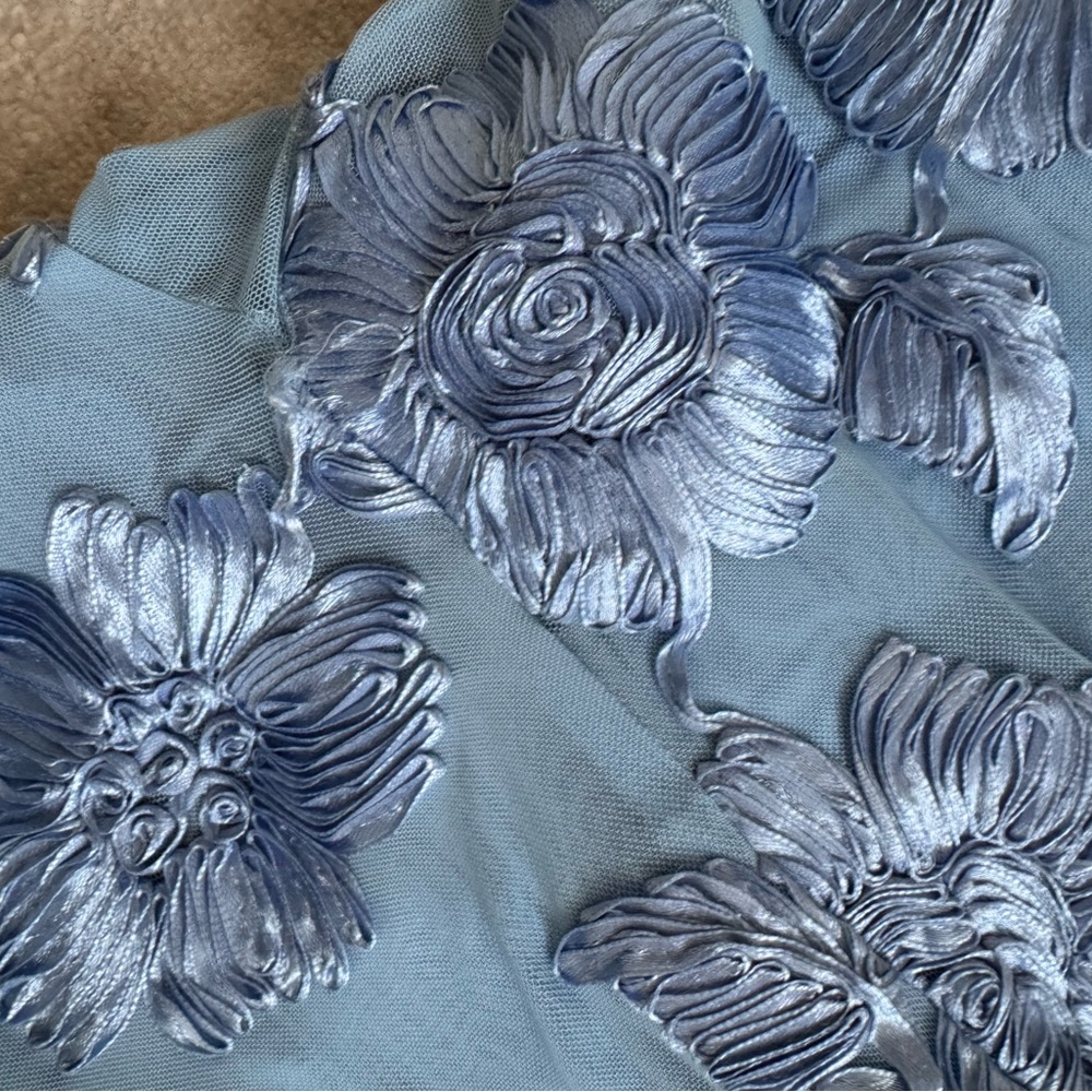 Rotate Elegant Blue Floral Strapless Dress - Picture 5 of 6